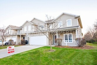 Building Photo - 1215 S 52nd St