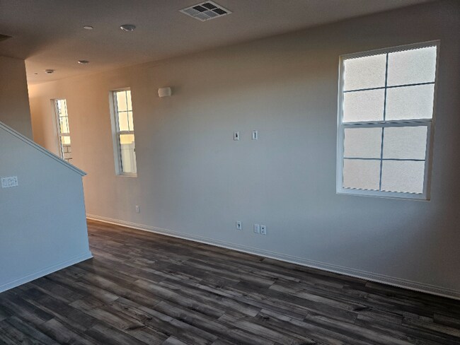 Building Photo - 26936 Red Drive