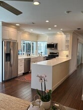 Building Photo - 1080 Walnut Terrace