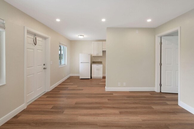 Foto del edificio - 901 N F St