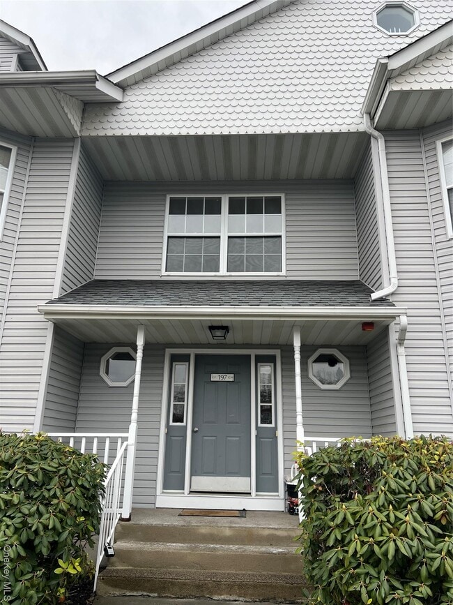 Building Photo - 197 Ramapo Rd