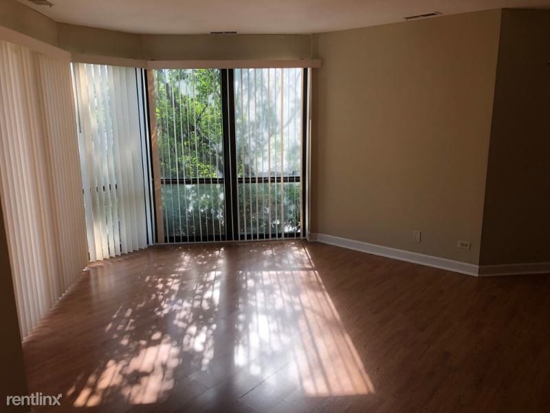 Building Photo - 100 Renaissance Blvd