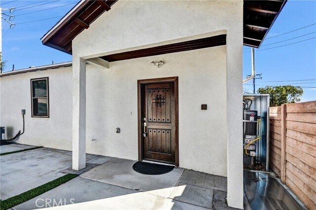 Foto del edificio - 696 E 9th St