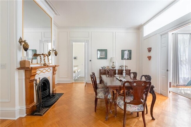 Foto del edificio - 4 Red Cross Ave