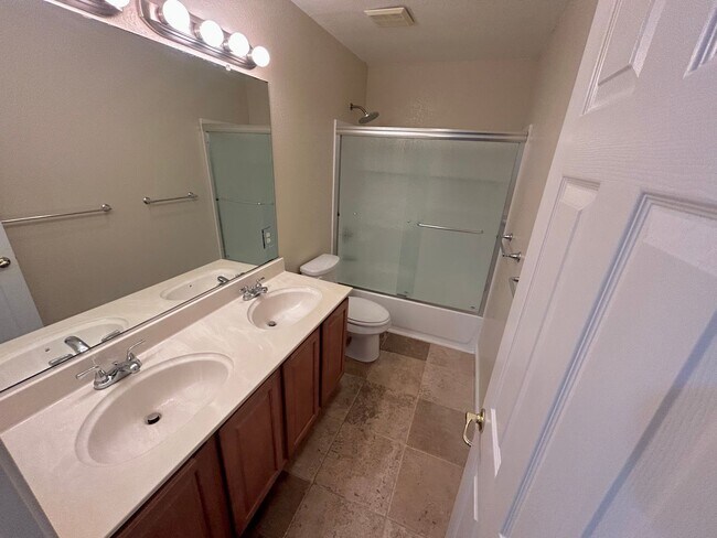 Foto del edificio - 2216 Cermak Way