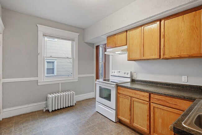 Building Photo - 2218 Glenwood Ave