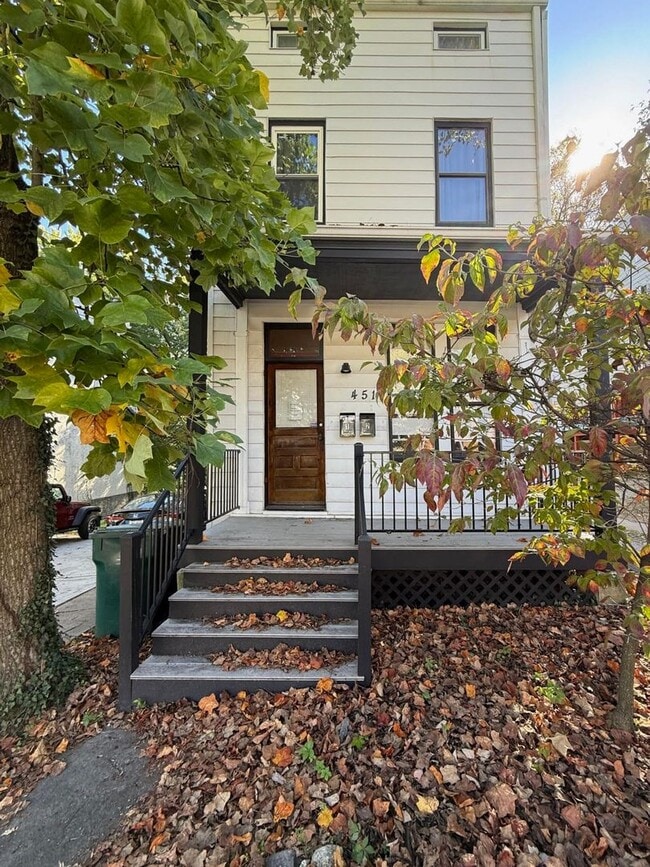 Photo - 451 Warner St Apartment