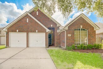 Building Photo - 635 Avery Dr