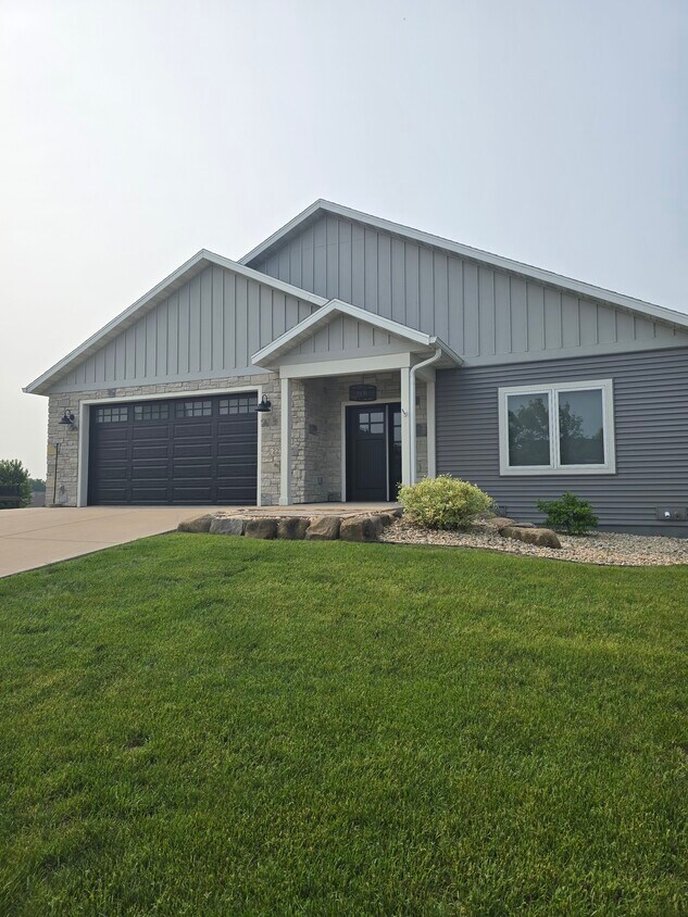 Front Door - 223 Westmorland Dr