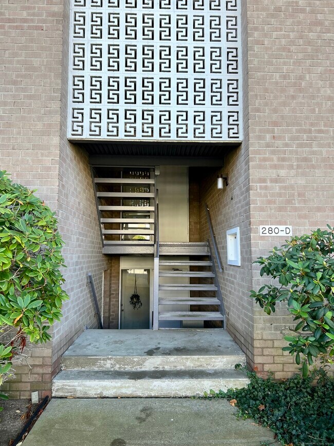 Foto del edificio - 280 Gardner Ave