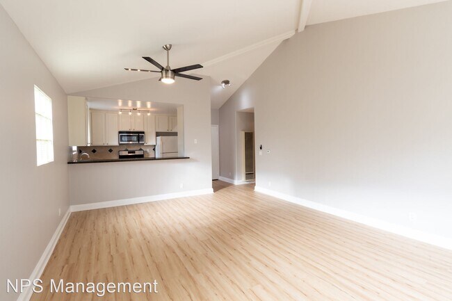 Foto del edificio - 2 br, 2 bath Apartment - 404 W 4th St 404 ...