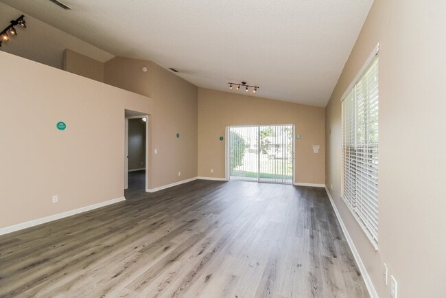Building Photo - 13803 Riverpath Grove Dr