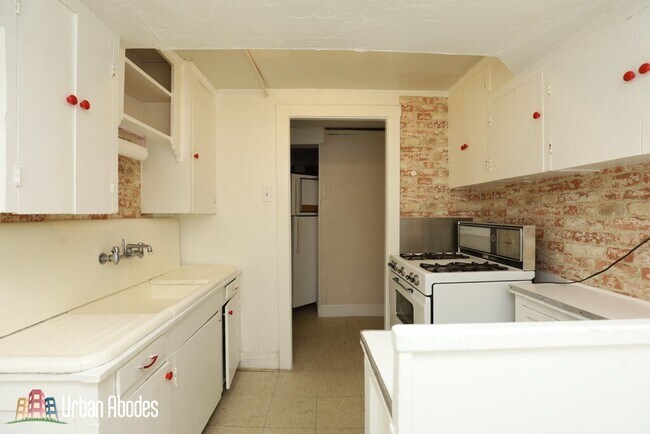 Foto del edificio - 4437 N Rockwell St