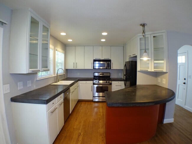 Building Photo - 1804 Citrus Ave