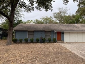 Building Photo - 1201 Norwood Rd