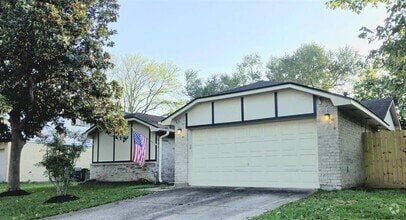 Building Photo - 1126 E Brompton Dr