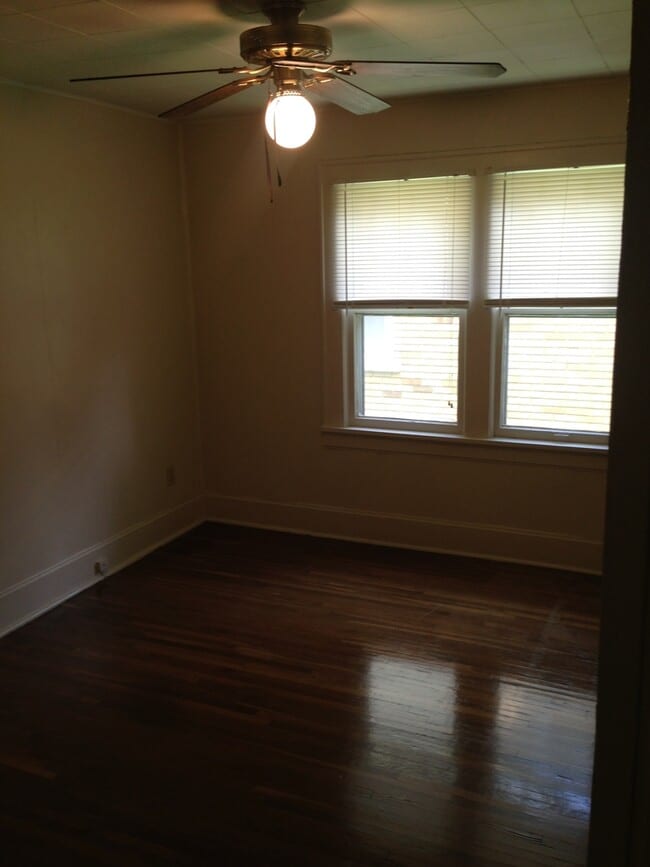 Building Photo - 4/BR House Steps Away From MSU Campus!