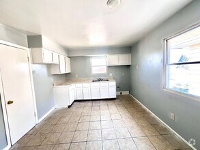 Building Photo - 5750-5750A N 65th St (Duplex)