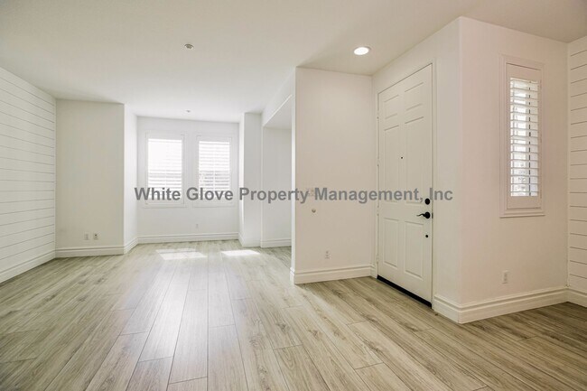 Foto del edificio - Beautifully Updated 3-Bedroom Home Across from Ladera Ranch Elementary & Avondale Clubhouse