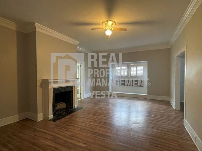 Building Photo - Five Bedroom Historic Gem in Midtown Macon