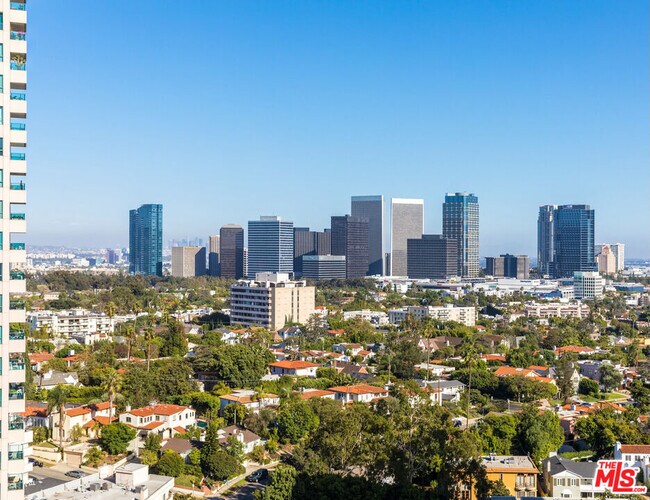 Foto del edificio - 10501 Wilshire Blvd