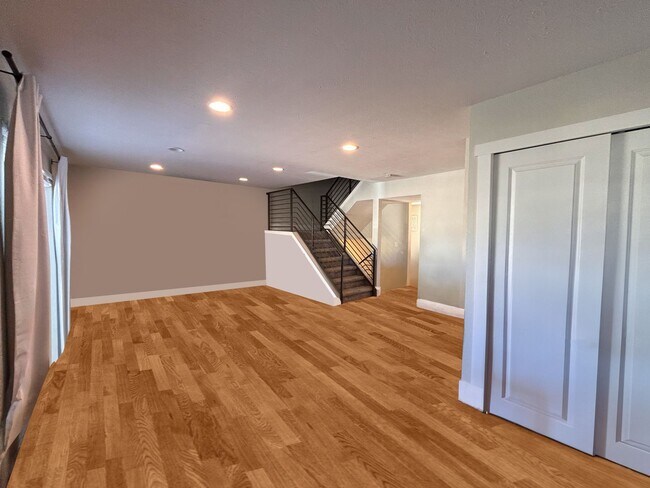 Building Photo - $0 DEPOSIT OPTIONS. SPACIOUS 4-BEDROOM, 3....
