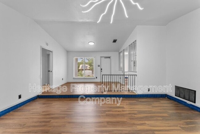Foto del edificio - 2526 Town Briar St