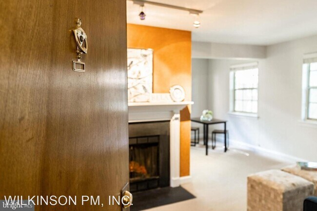 Building Photo - 1 br, 1 bath House - 2023 N 21st St Unit 26