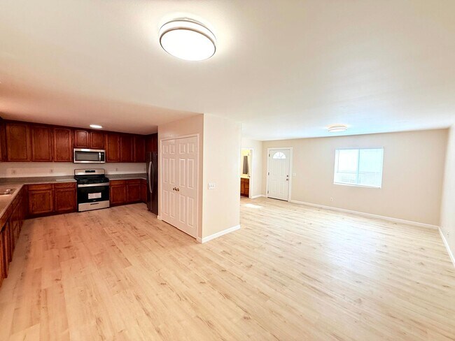 Foto del edificio - 762 W 21st St