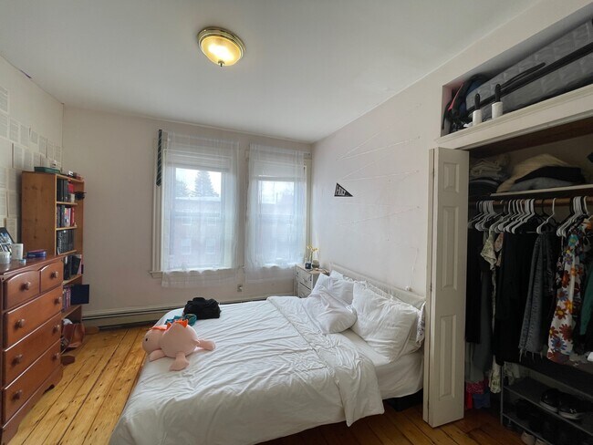 Foto del edificio - 313 Cambridge St