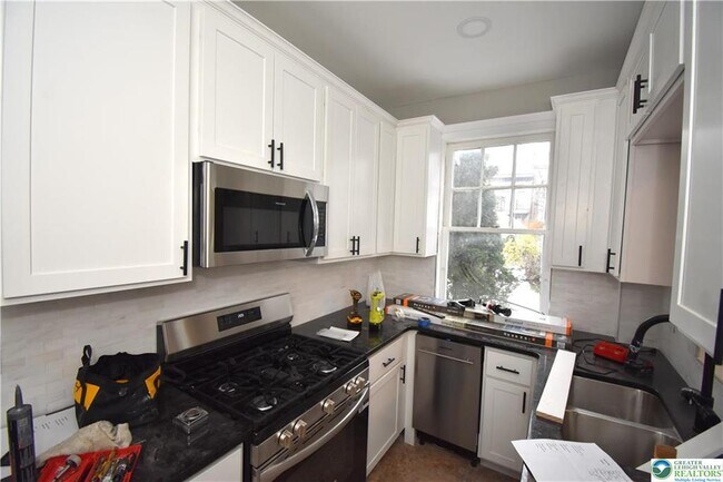 Foto del edificio - 312 March St