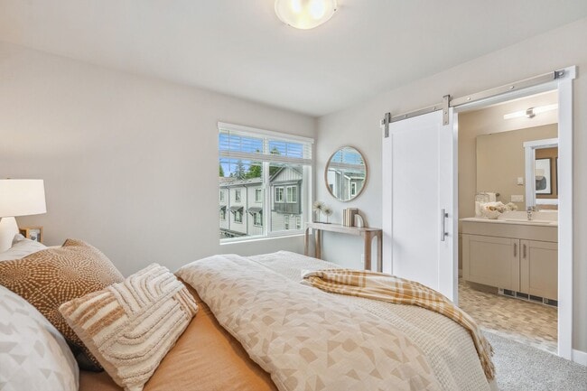 Building Photo - 3 Bed | 3.5 Bathroom | 1626 Sq Ft | $3,400