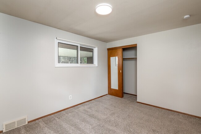 Foto del edificio - 3011 W Dalke Ave