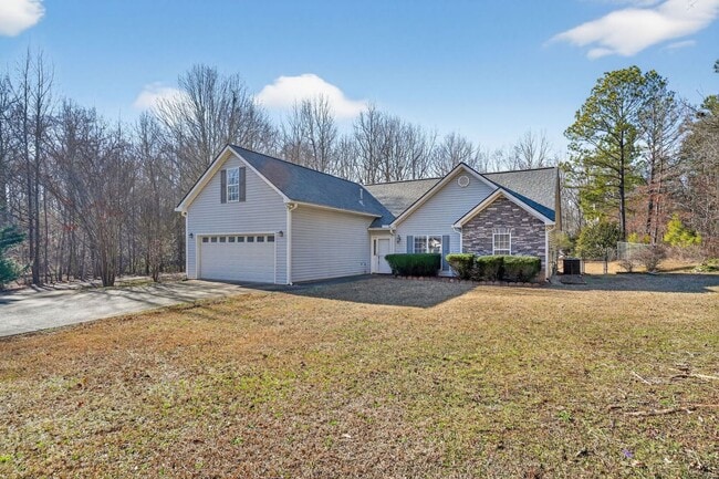 Building Photo - 345 Freeman Dr