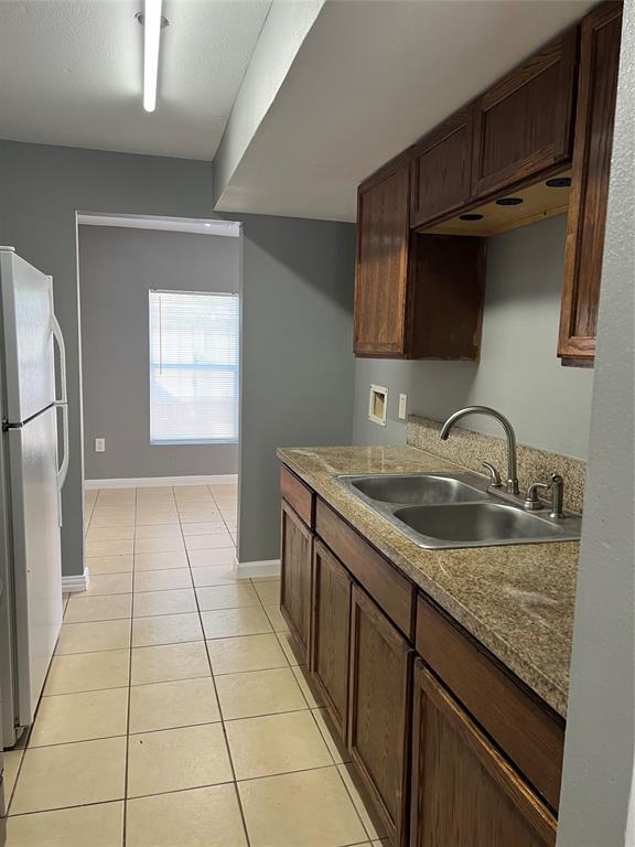 Foto del edificio - 9759 Galaxy St