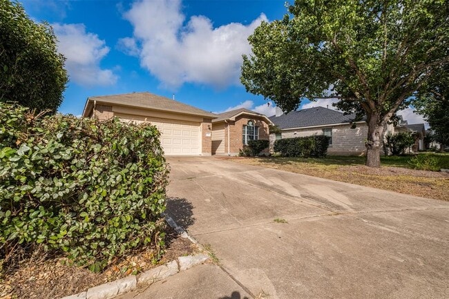 Building Photo - 2203 Bakers Way