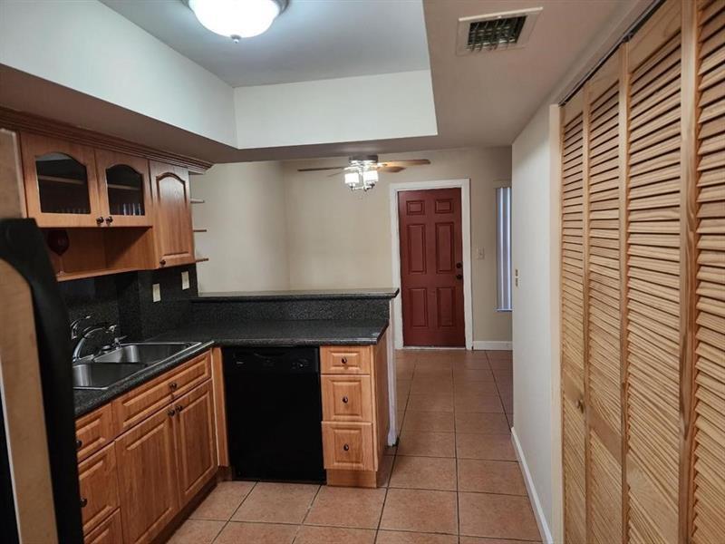 Foto del edificio - 2624 NW 47th Terrace
