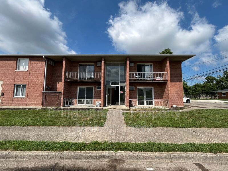 Foto principal - 411 Baltimore St