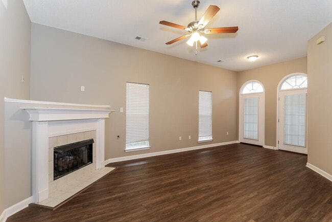 Building Photo - 5369 Kristy Ln