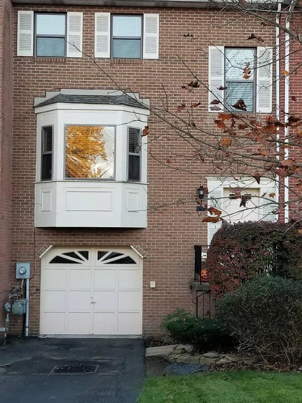 Foto del edificio - 246 Falls Village Rd