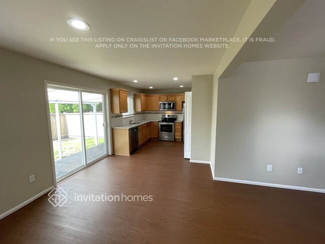 Building Photo - 3524 Celebration Ave E