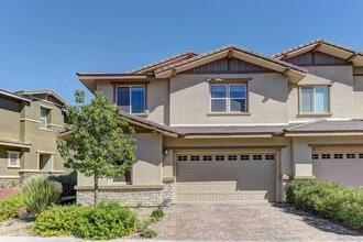 Building Photo - 10360 Pescado Ln