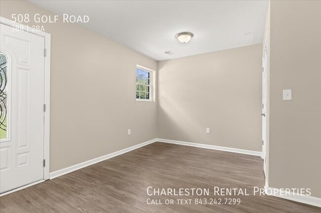 Building Photo - 508 Golf Rd