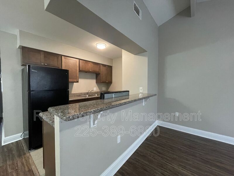 Foto principal - 5500 Dianna Dr