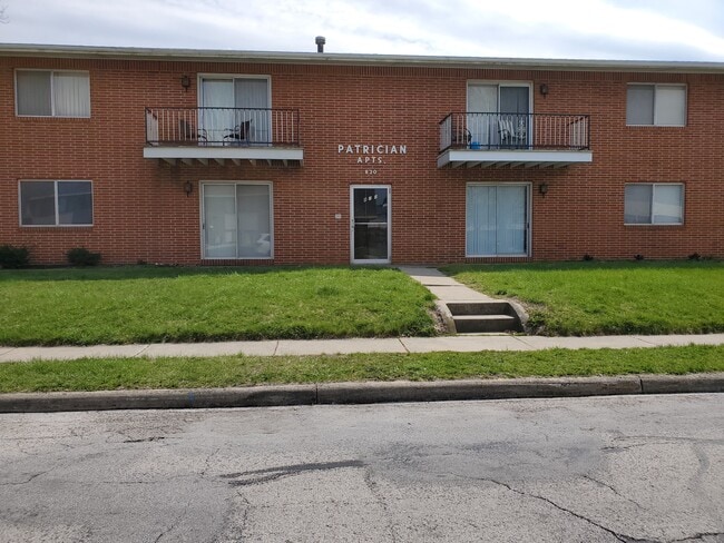Building Photo - 820 4TH ST