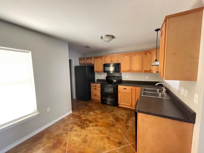 Foto del edificio - 13302 Moss Point Dr