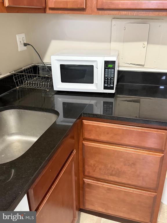 Foto principal - 2500 N Van Dorn St