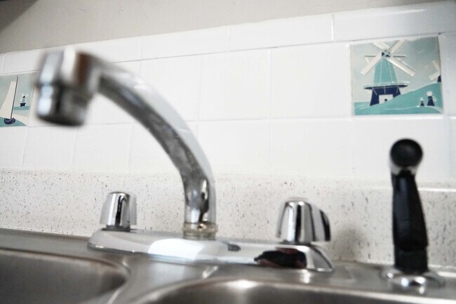 Foto del edificio - 3025 Clifton Ave