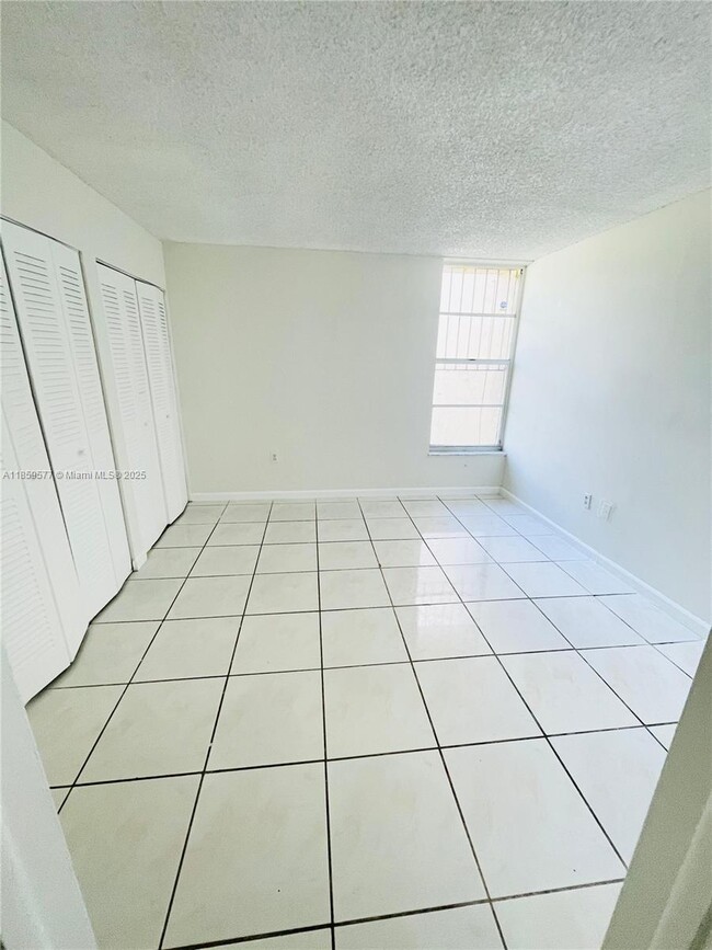 Building Photo - 20131 SW 123rd Dr