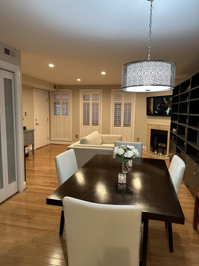 Building Photo - 1435 A St NE